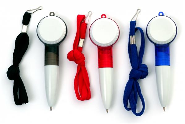 Caneta Plástica Cordão 
